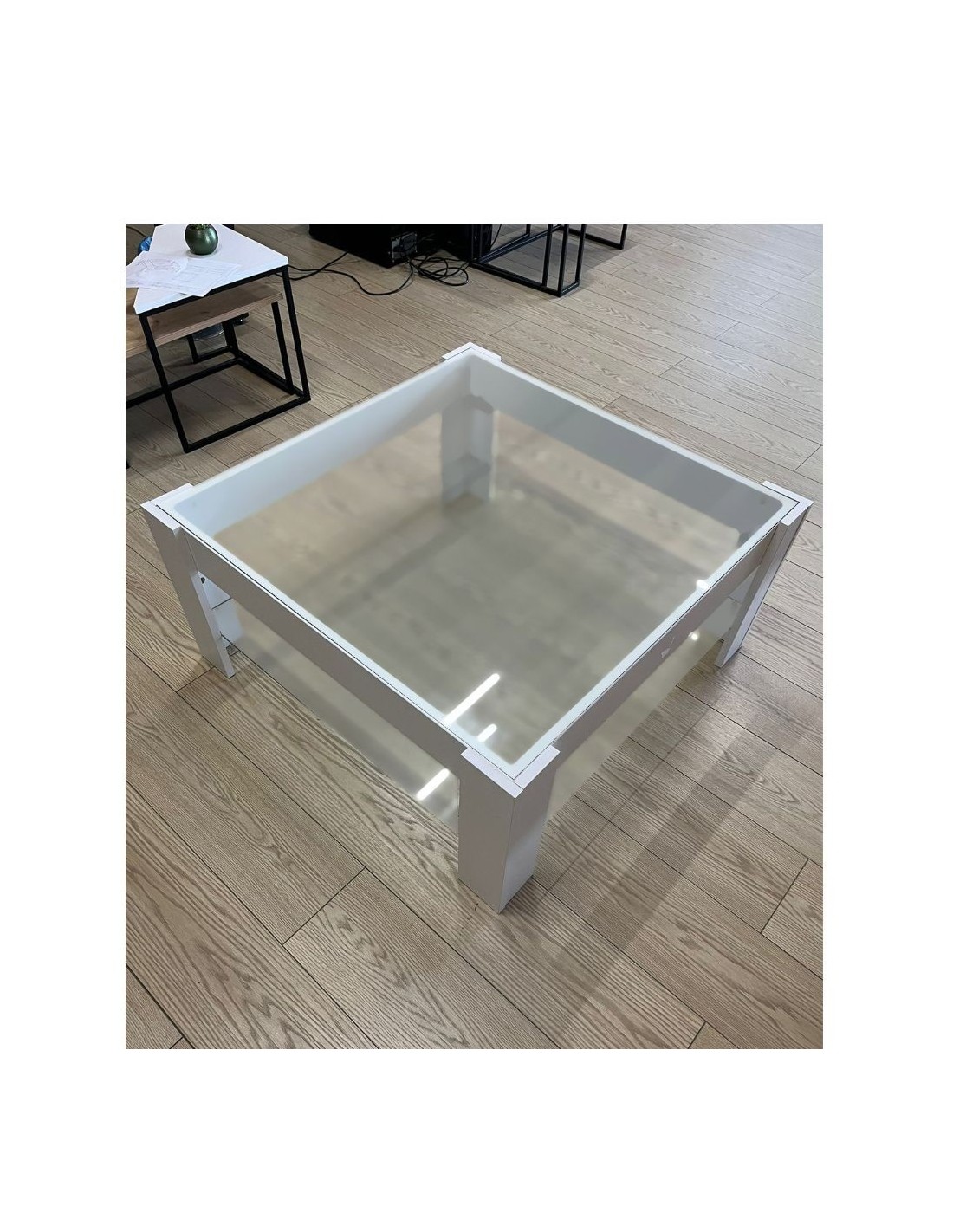 Tavolino da salotto bianco con doppio ripiano in vetro Homy