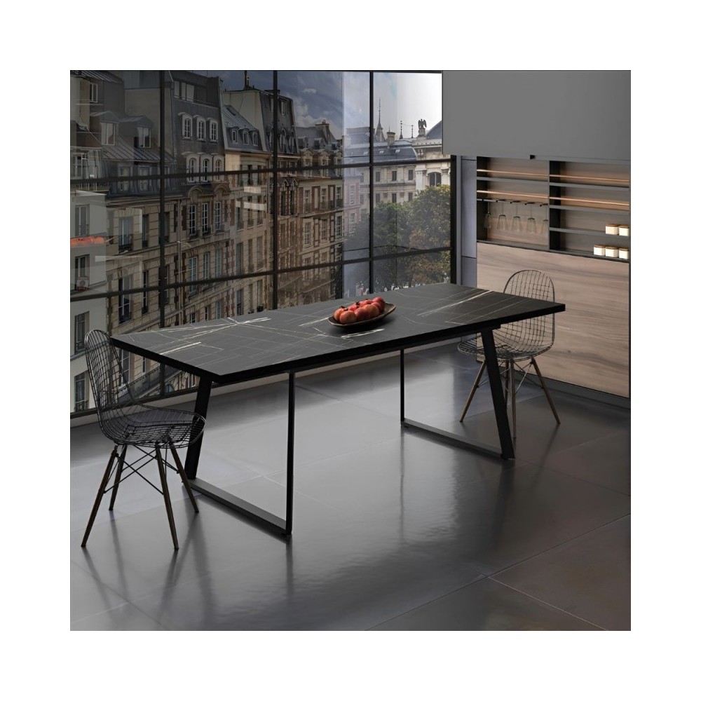 Tavolo allungabile piano effetto marmo nero e gambe in metallo nero Lavinya 170x90x75h