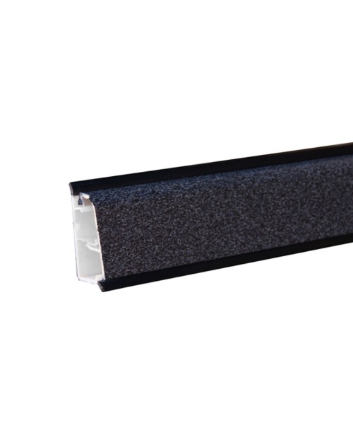 Alzatina becco di civetta in pvc nero selenio 500x2.5x3.9H
