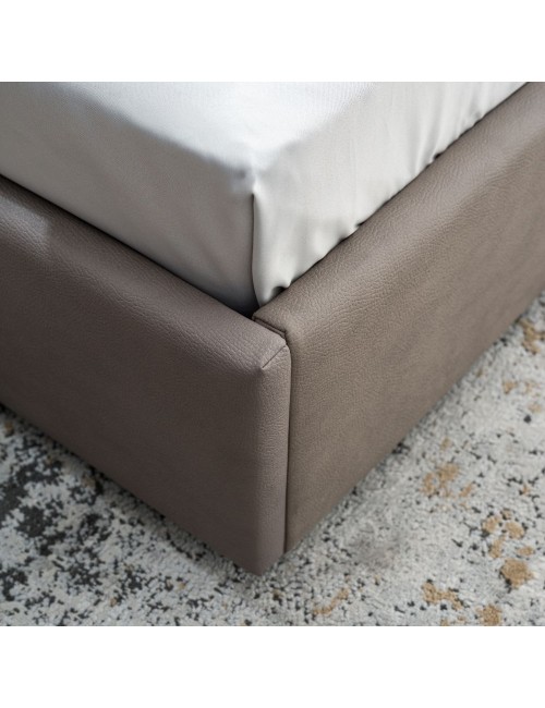 Camera da letto Blegina: eleganza e comfort in un design raffinato