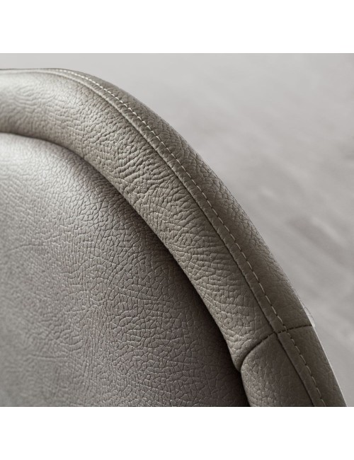 Camera da letto Blegina: eleganza e comfort in un design raffinato