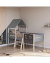 Letto rialzato a casetta Mint in legno massiccio verde cachi e pino con lavagnetta