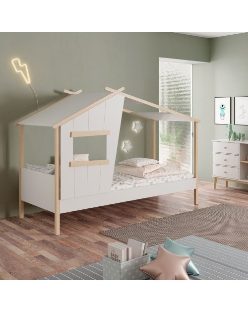 Letto singolo a casetta Luba in legno massiccio – Un rifugio incantato per i sogni del tuo bambino