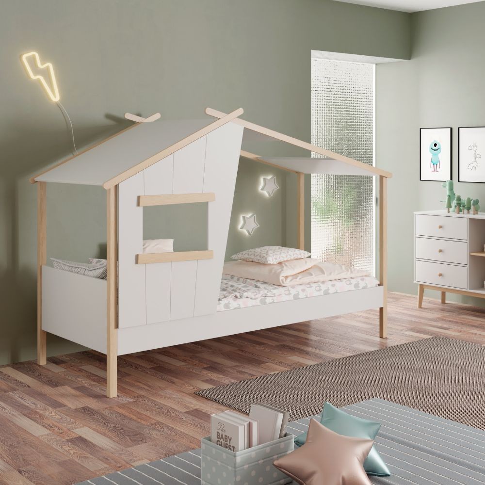 Letto singolo a casetta Luba in legno massiccio – Un rifugio incantato per i sogni del tuo bambino