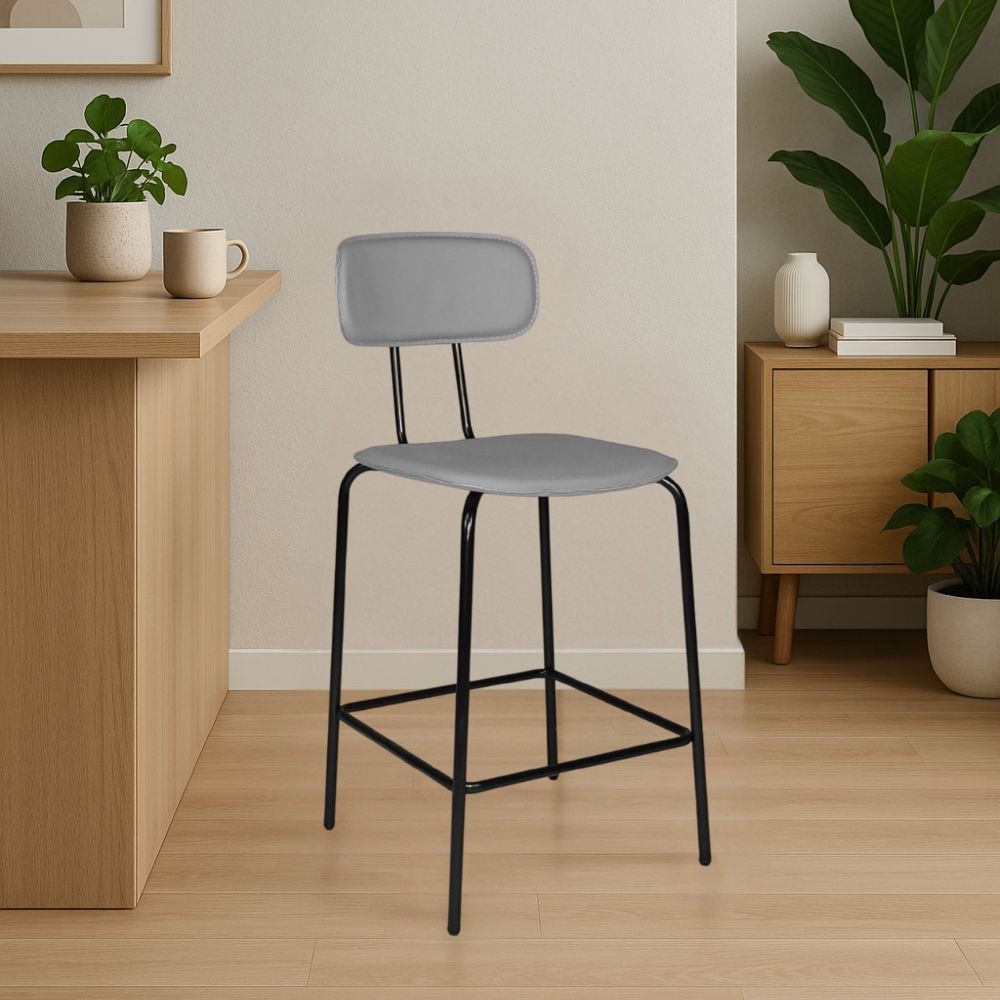 Sgabello Glami con struttura in metallo nero e seduta in pvc effetto cuoio grigio