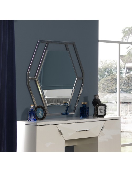 Specchiera Esagonale in Metallo Cromato Enzio – Design Moderno per Soggiorno e Salone