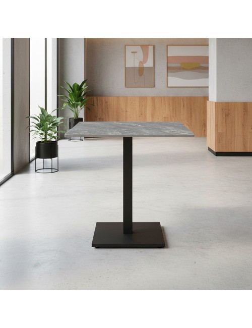 Tavolo quadrato Elora 70x70 con piano in ceramica effetto marmo grigio e struttura nera set 2 pz