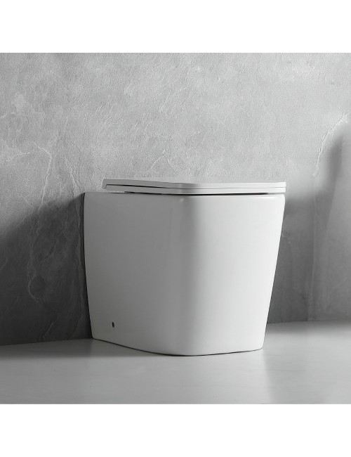 WC a pavimento bianco lucido filo muro scarico a parete FT54D