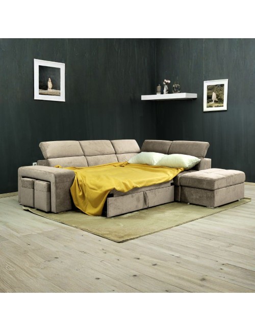 Divano angolare reversibile Positano cappuccino con poggiatesta regolabili, pouf e funzione letto