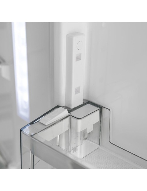 Frigorifero NO FROST Sharp SJNBA31IEBGD 331lt con estetica glass nero classe D