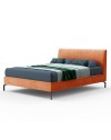 Letto matrimoniale contenitore testiera cuciture verticali Aki colore arancio