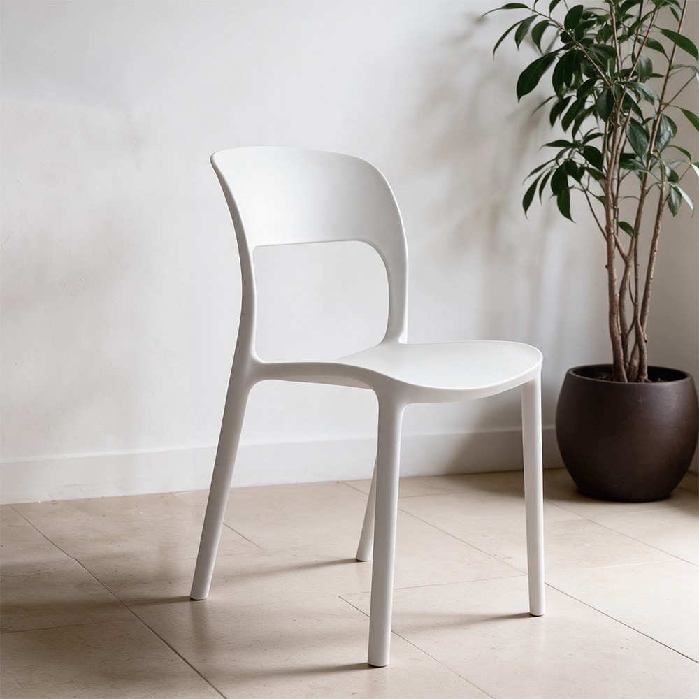 Set 4 Sedia in Polipropilene Vela Impilabili Bianco – Profilo Curvo e Design Essenziale