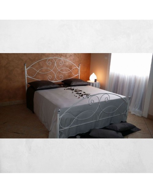 Letto matrimoniale ferro battuto Narciso colore bianco argento