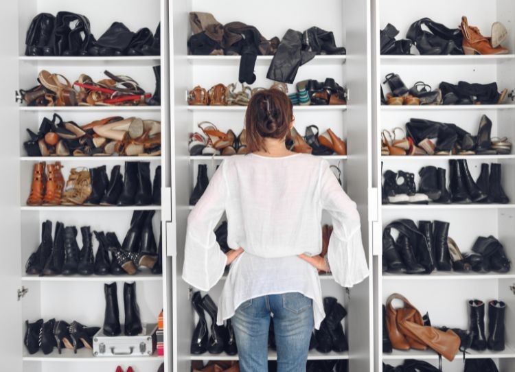 SOS pianeta donna: dove mettere le scarpe in casa?
